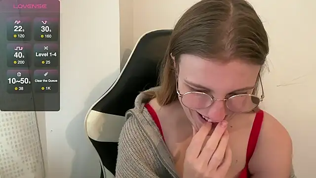 BustyKellyXXX online show from 11.18.25