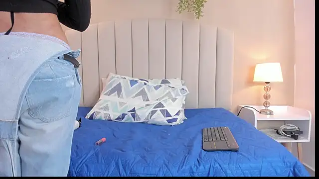 Rachel Donnelly online show from 12.05.25