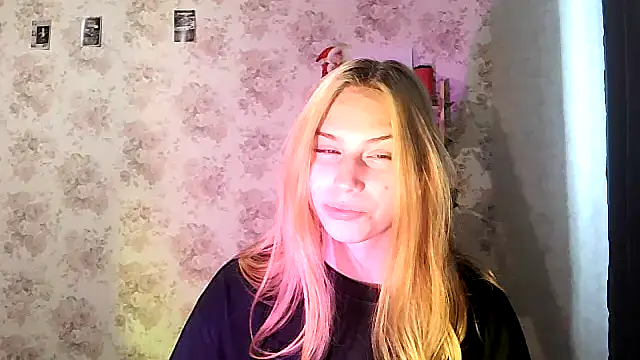 ClaireLaSweet online show from 09.22.25