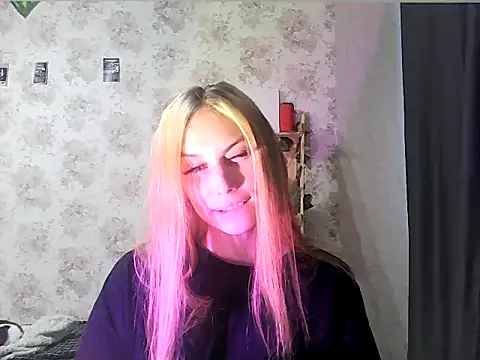 ClaireLaSweet online show from 10.16.25