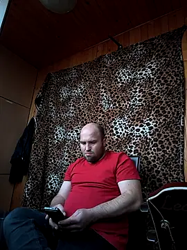 Snapshot of fbsinfo chatting on 11.15.25 fbsinfo online show from 11.15.25