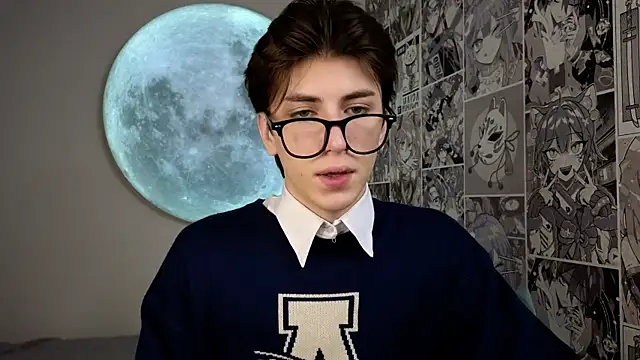 Snapshot of Oliver_Starboy chatting on 10.13.25 Oliver Starboy online show from 10.13.25