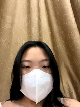 Thuylinh05 online show from 10.19.25