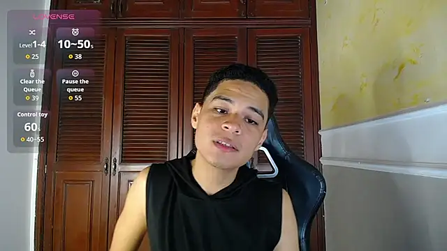 Snapshot of edy_play chatting on 09.13.25 edy play online show from 09.13.25