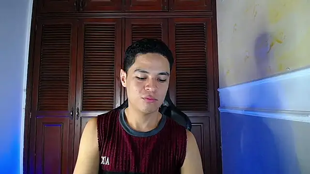 Snapshot of edy_play chatting on 09.23.25 edy play online show from 09.23.25
