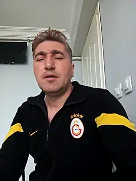 Snapshot of mert0359 chatting on 10.06.25 mert0359 online show from 10.06.25