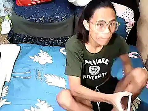 Snapshot of xxhottinybabe chatting on 11.06.25 xxhottinybabe online show from 11.06.25