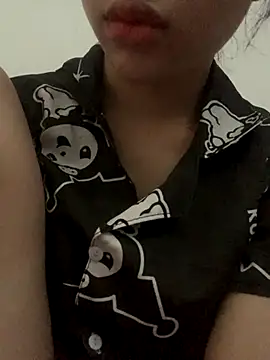 Snapshot of Nguyenha11 chatting on 10.02.25 Nguyenha11 online show from 10.02.25