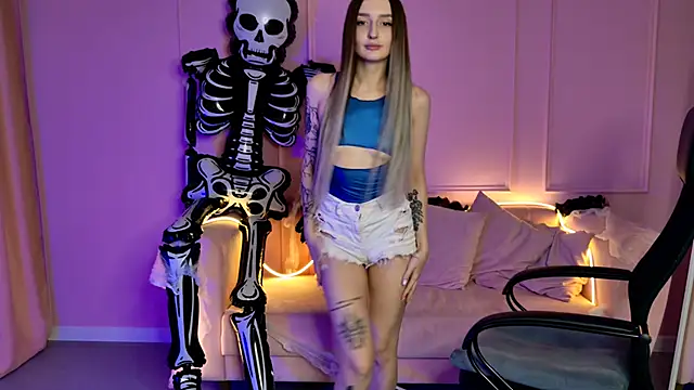 AliceLids online show from 10.20.25