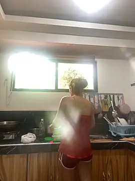 Snapshot of wildpussycat69 chatting on 10.21.25 wildpussycat69 online show from 10.21.25