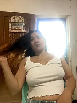 Snapshot of wildpussycat69 chatting on 10.28.25 wildpussycat69 online show from 10.28.25