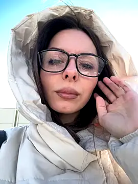 Snapshot of kittyCarrol chatting on 09.29.25 kittyCarrol online show from 09.29.25