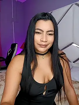 Snapshot of LunaaRosse chatting on 09.17.25 LunaaRosse online show from 09.17.25