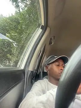 Snapshot of Dickey-B-RSA chatting on 11.07.25 Dickey-B-RSA online show from 11.07.25