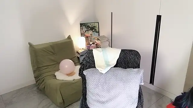 Emmaq996 online show from 09.25.25