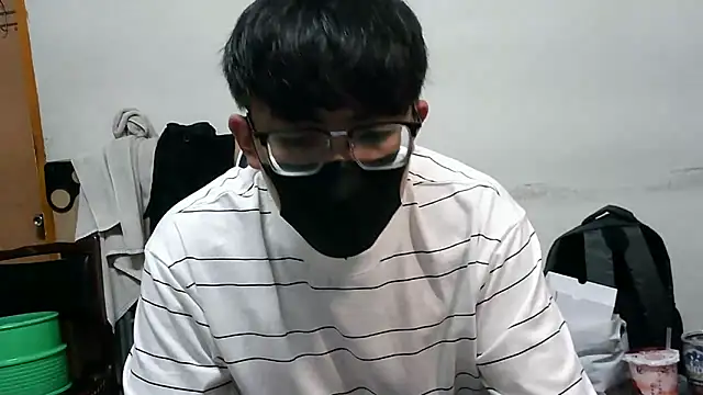 Snapshot of bigbb101011 chatting on 09.14.25 bigbb101011 online show from 09.14.25