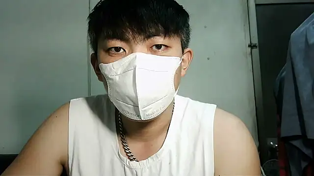 Snapshot of bigbb101011 chatting on 10.24.25 bigbb101011 online show from 10.24.25