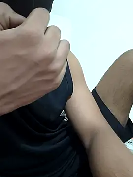 Snapshot of _urr_daddy chatting on 10.29.25  urr daddy online show from 10.29.25