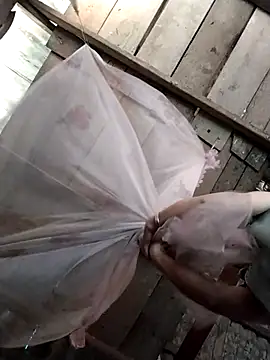 Snapshot of Thuyta chatting on 09.20.25 Thuyta online show from 09.20.25