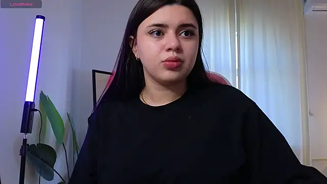 Snapshot of courtneyk_ chatting on 10.03.25 courtneyk online show from 10.03.25