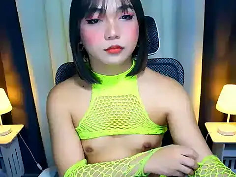 Snapshot of ihadeputa chatting on 10.15.25 ihadeputa online show from 10.15.25