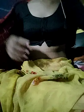 Snapshot of Kranti02x chatting on 10.25.25 Kranti02x online show from 10.25.25