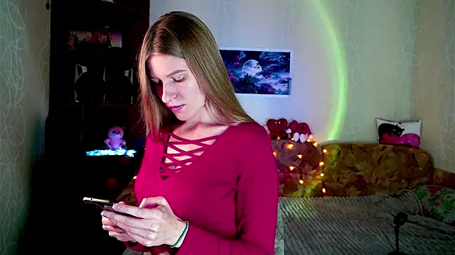 Snapshot of Luntryy chatting on 10.27.25 Luntryy online show from 10.27.25