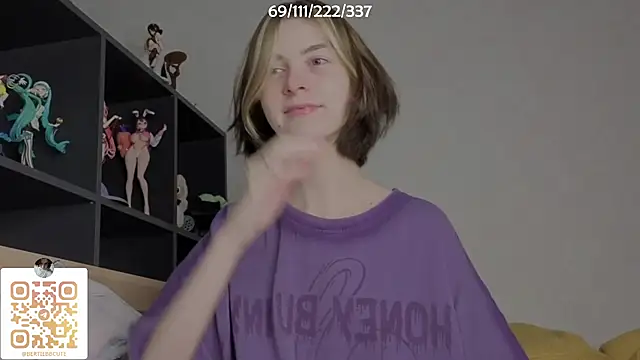 Snapshot of bertamimi chatting on 09.28.25 bertamimi online show from 09.28.25