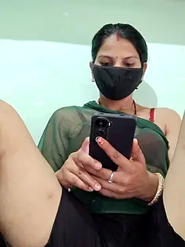 Snapshot of poojam93 chatting on 09.14.25 poojam93 online show from 09.14.25