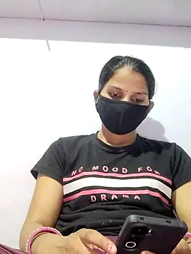 Snapshot of poojam93 chatting on 10.06.25 poojam93 online show from 10.06.25