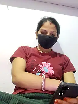 Snapshot of poojam93 chatting on 10.27.25 poojam93 online show from 10.27.25