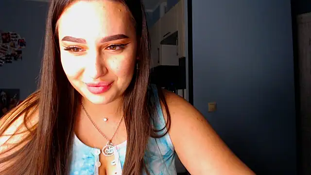 Snapshot of NikiWhite chatting on 09.18.25 NikiWhite online show from 09.18.25