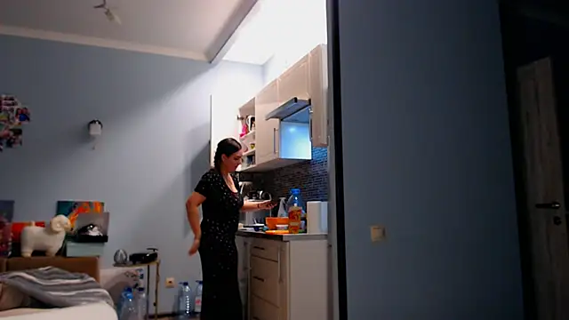 Snapshot of NikiWhite chatting on 10.07.25 NikiWhite online show from 10.07.25