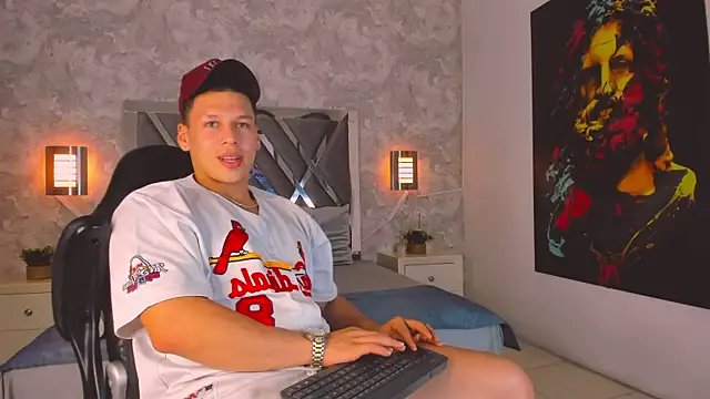 Snapshot of niklas_braun chatting on 09.18.25 niklas braun online show from 09.18.25