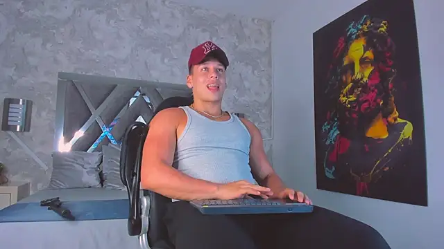 Snapshot of niklas_braun chatting on 09.19.25 niklas braun online show from 09.19.25