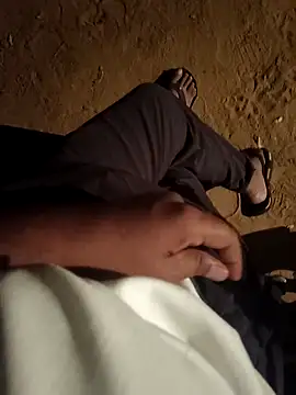 Snapshot of beststripy chatting on 10.20.25 beststripy online show from 10.20.25