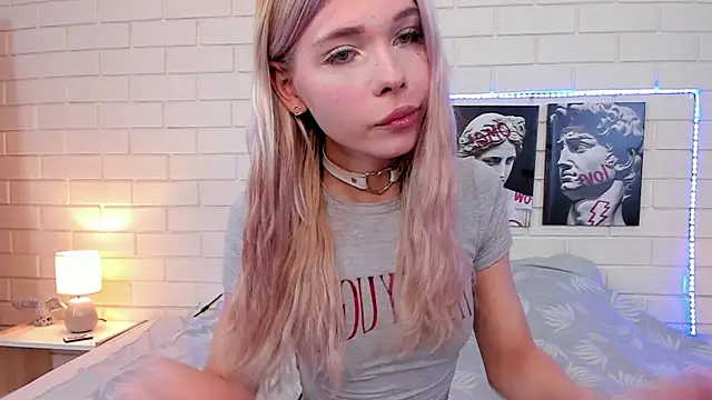 Blondy Fina online show from 09.14.25