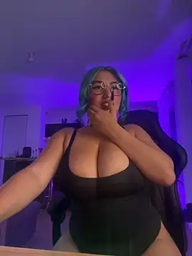 HATSUNE   online show from 09.15.25