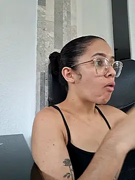 Snapshot of Britany_Sweety chatting on 09.30.25 Britany Sweety online show from 09.30.25