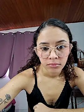 Snapshot of Britany_Sweety chatting on 10.17.25 Britany Sweety online show from 10.17.25