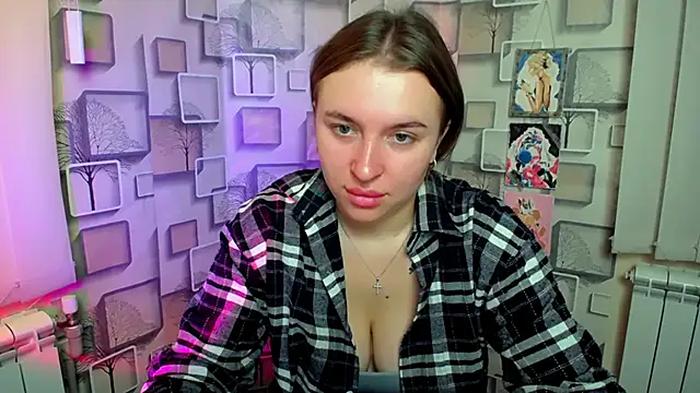 JuliaTopp  online show from 09.23.25