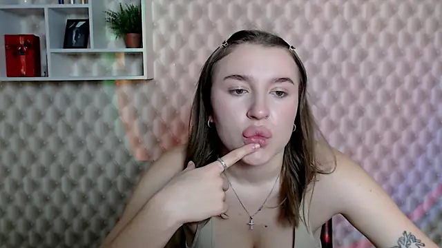 JuliaTopp  online show from 11.21.25