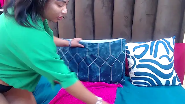 AfricanQueenxx40 online show from 11.14.25