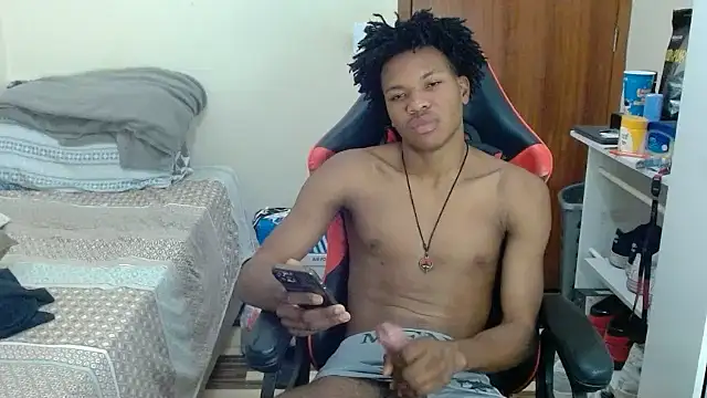 Snapshot of eunegrao chatting on 10.24.25 eunegrao online show from 10.24.25