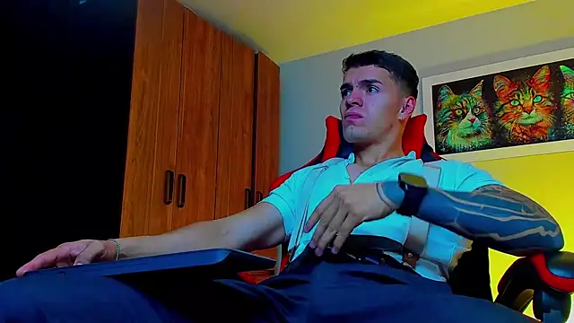 ALPHA DOMINUS  online show from 09.22.25