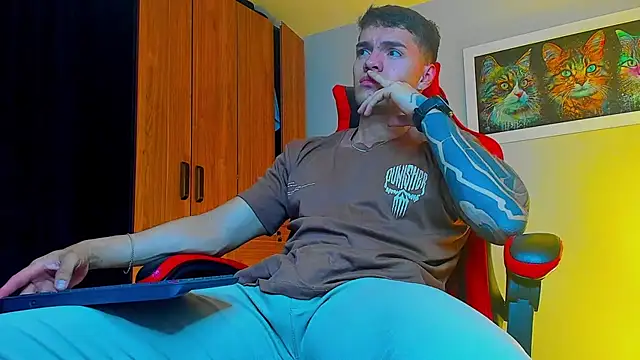 ALPHA DOMINUS  online show from 10.04.25