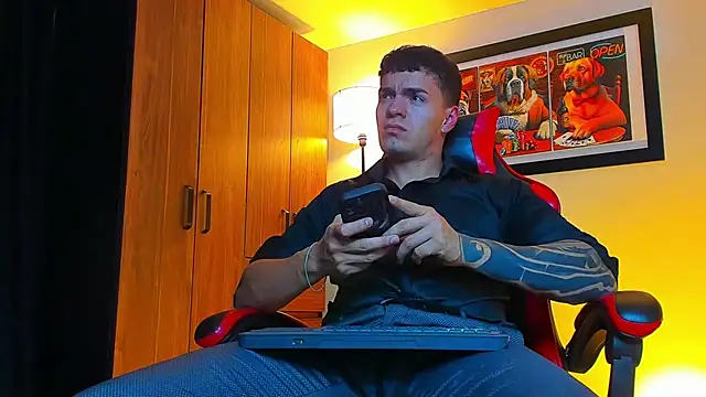 ALPHA DOMINUS  online show from 11.18.25