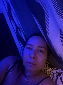 Snapshot of sexy_rhean69 chatting on 10.23.25 sexy rhean69 online show from 10.23.25