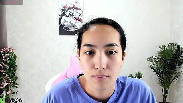 Snapshot of FlirtyAura chatting on 10.20.25 FlirtyAura online show from 10.20.25