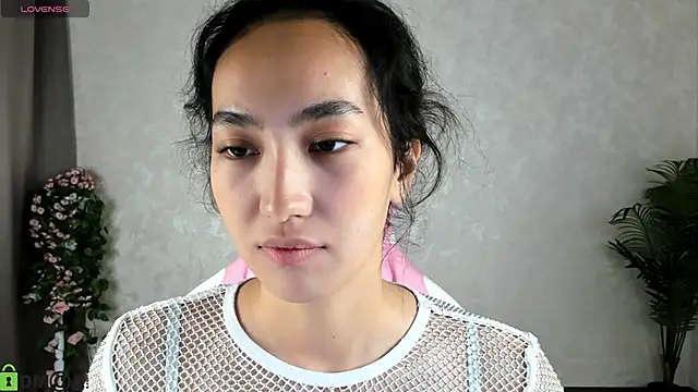 FlirtyAura online show from 11.02.25